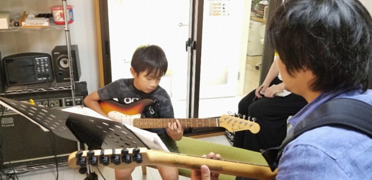 レッスンブログ ギター・ボーカル・バイオリンのレッスン 皆様、こんにちは。 東京・渋谷の音楽教室、『Basstoneschoolミュージックスクール...続く 2018.09.16