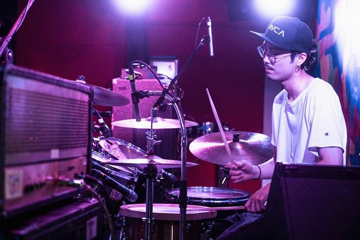 Basstoneschoolミュージックスクールドラム講師 高橋先生