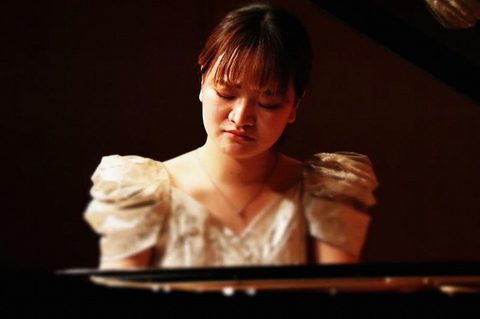 橋本 由羽先生の写真