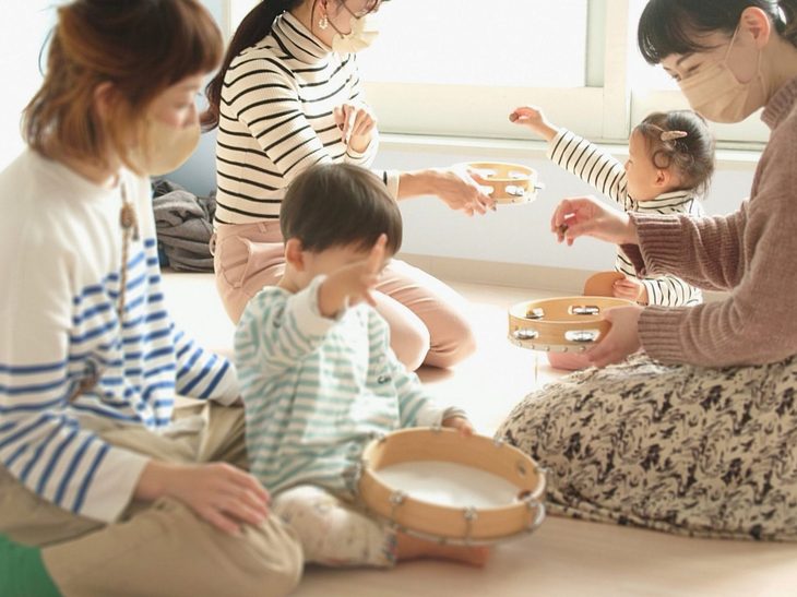レッスンブログ 【音楽的！】リトミックで拍数の認識や休符のタイミングが身に付く こんにちは 12月に入り、一気に寒くなりましたね！ 先月のリトミックの様子をお...続く 2022.12.17